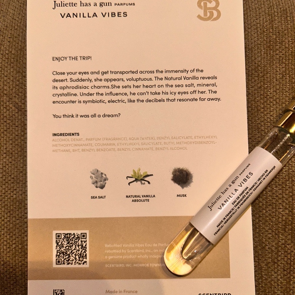 Juliette Has a Gun Vanilla Vibes .27 oz Sample Vile - Picture 2 of 2